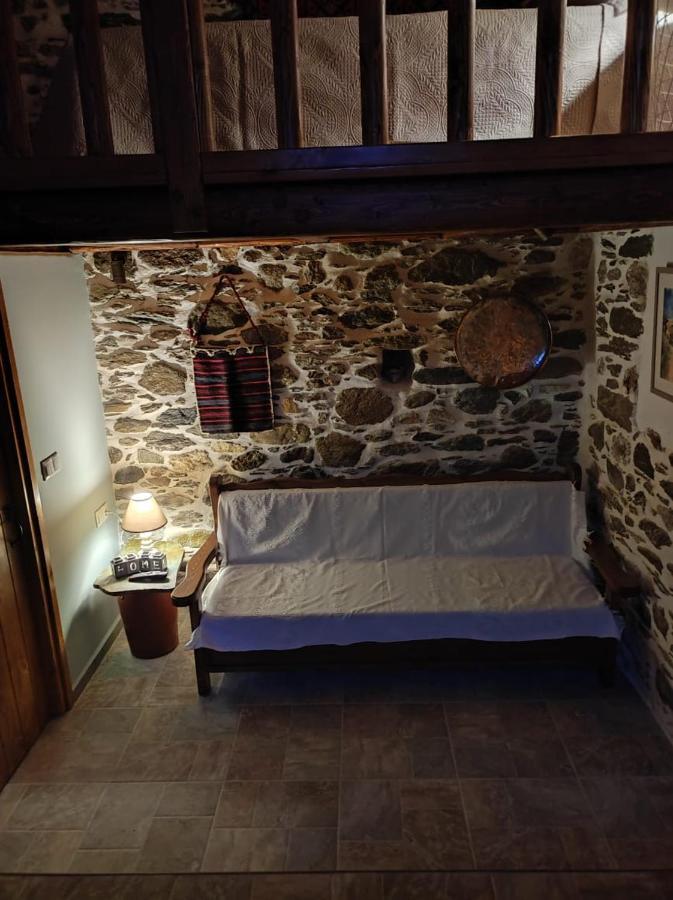 Villa Πέτροκτιστο Σπίτι. Stone House Karystos  Esterno foto