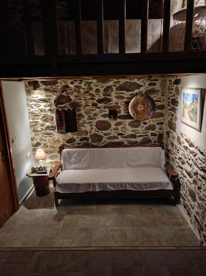 Villa Πέτροκτιστο Σπίτι. Stone House Karystos  Esterno foto