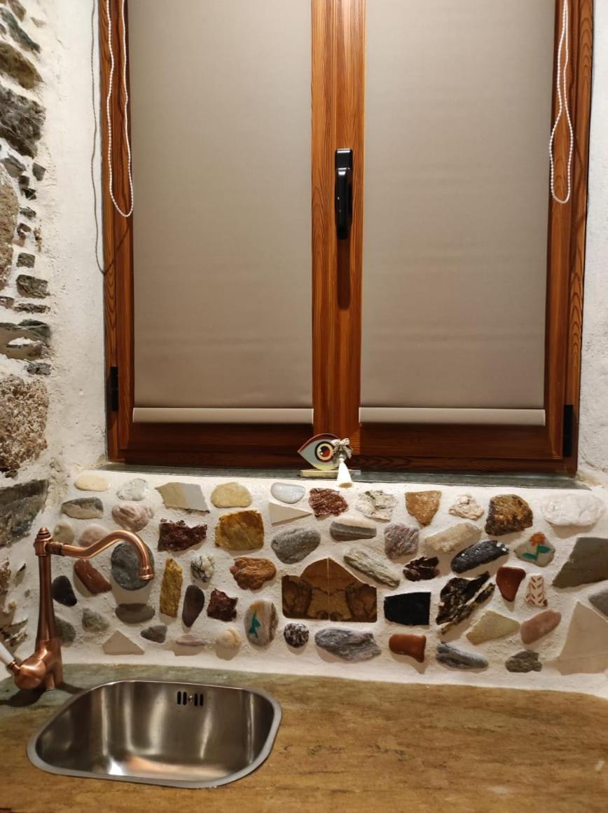 Villa Πέτροκτιστο Σπίτι. Stone House Karystos  Esterno foto